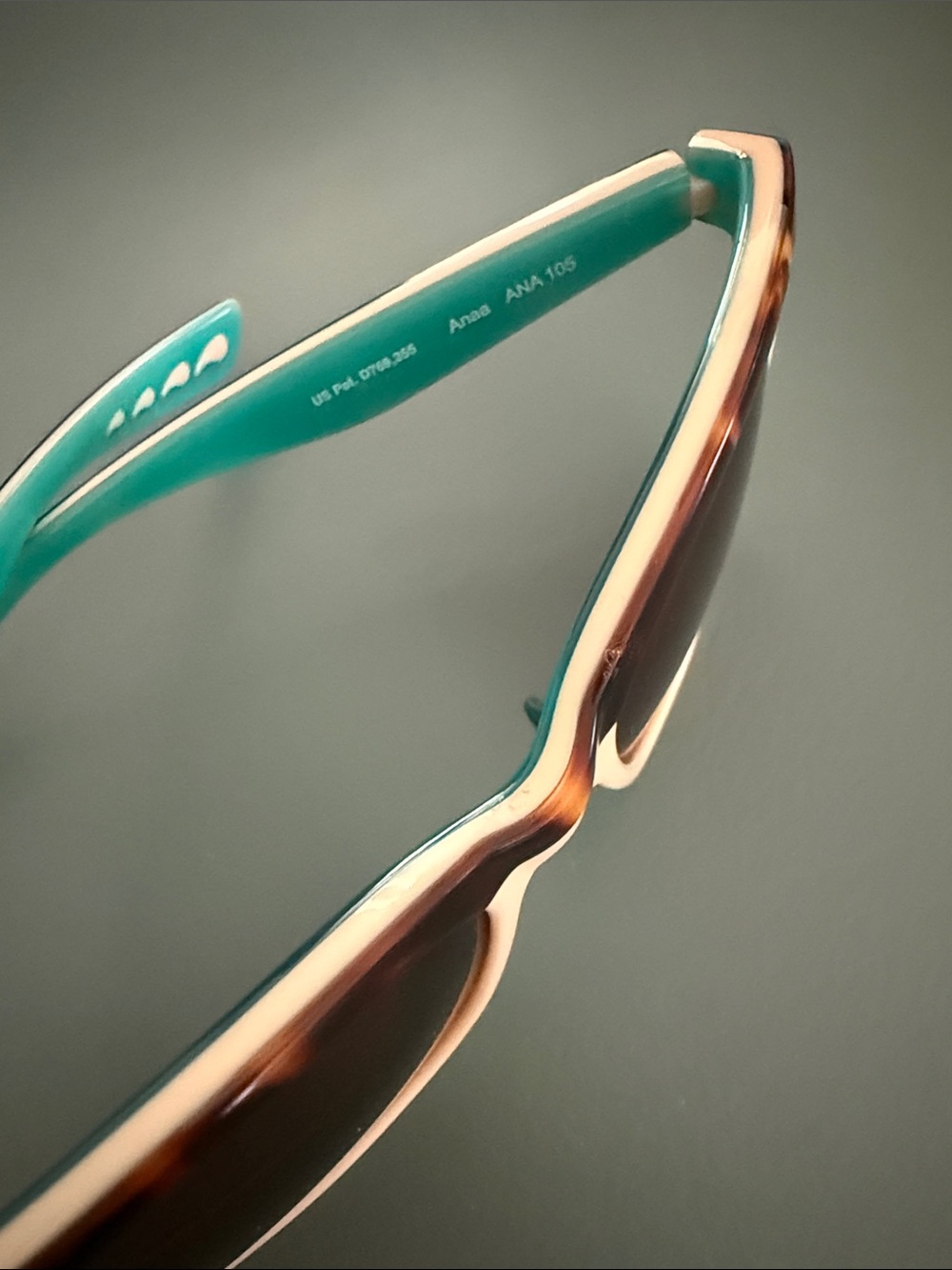 Costa Two-Tone turtle Brown & Cream Women's Sunglasses with Teal Inner Temples - Picture 3 of 6